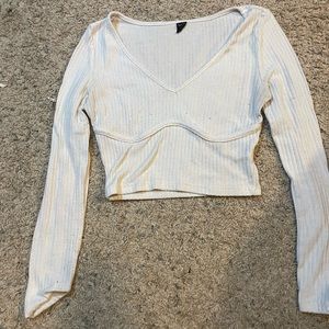 White crop long sleeve shirt